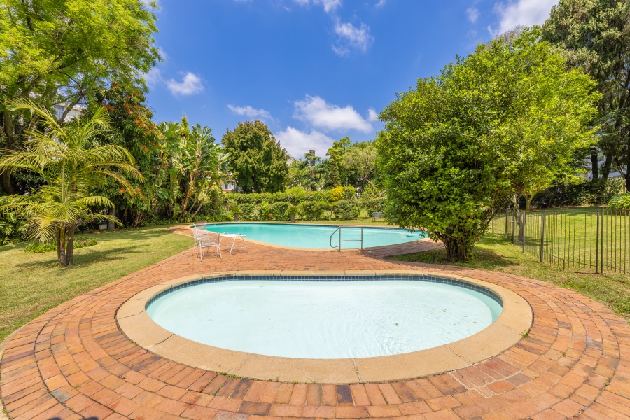 2 Bedroom Property for Sale in Atholl Gauteng