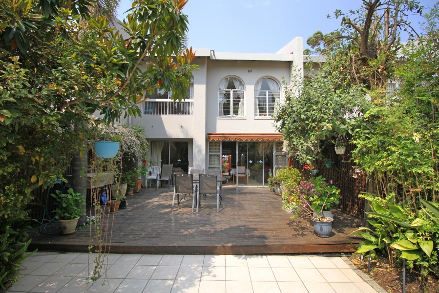 3 Bedroom Property for Sale in Illovo Gauteng