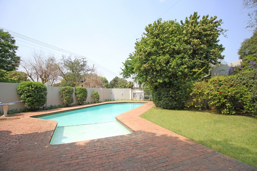 3 Bedroom Property for Sale in Illovo Gauteng