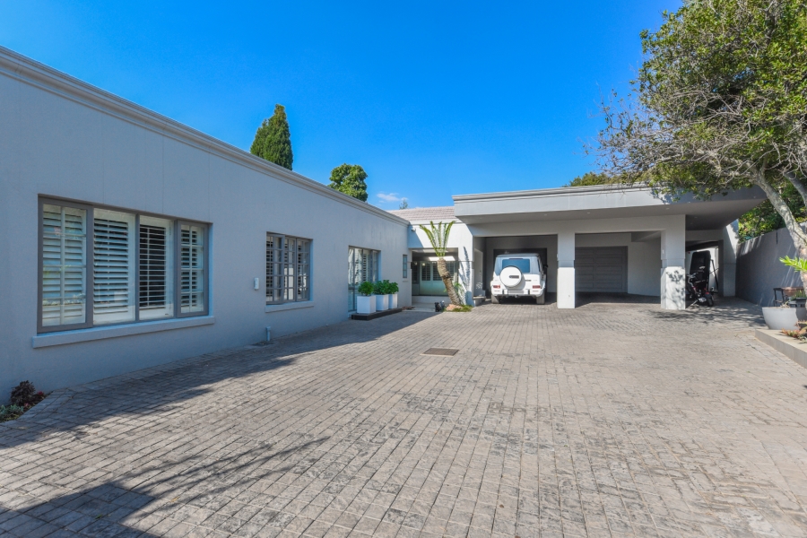 4 Bedroom Property for Sale in Gallo Manor Gauteng