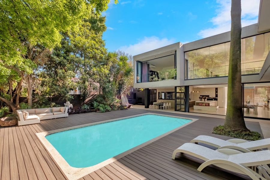 4 Bedroom Property for Sale in Greenside Gauteng