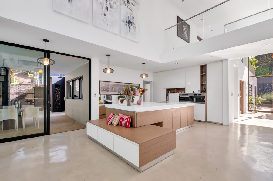 4 Bedroom Property for Sale in Greenside Gauteng