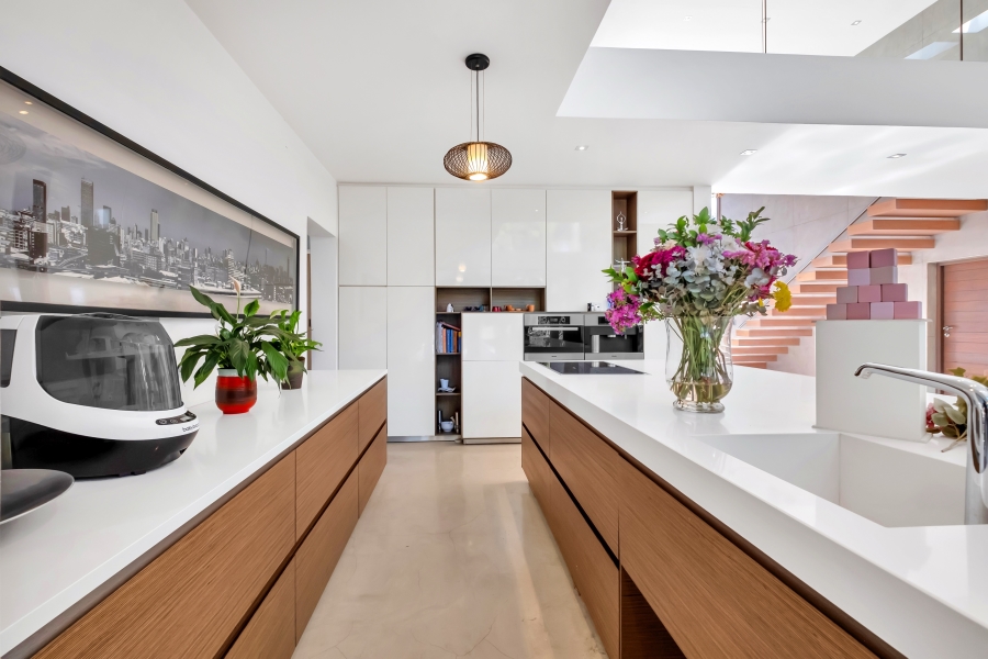 4 Bedroom Property for Sale in Greenside Gauteng