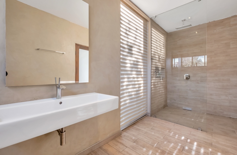 4 Bedroom Property for Sale in Greenside Gauteng