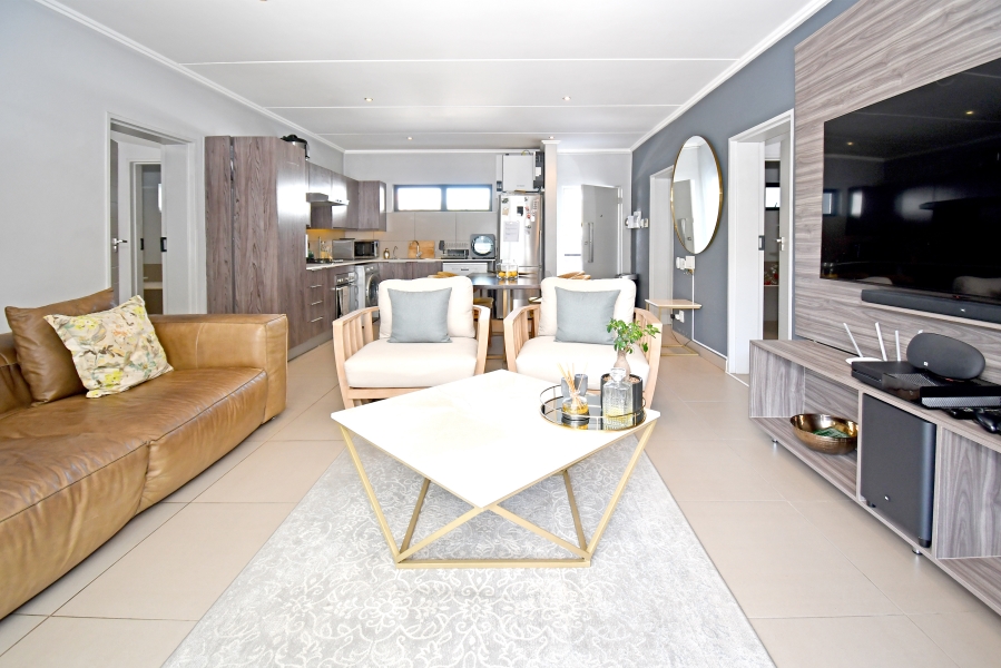 2 Bedroom Property for Sale in Morningside Gauteng