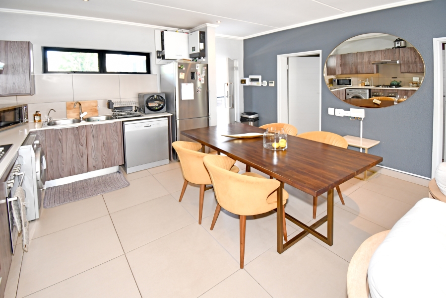 2 Bedroom Property for Sale in Morningside Gauteng