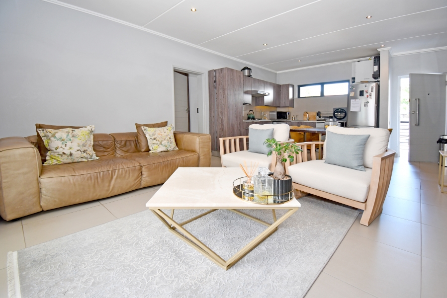 2 Bedroom Property for Sale in Morningside Gauteng