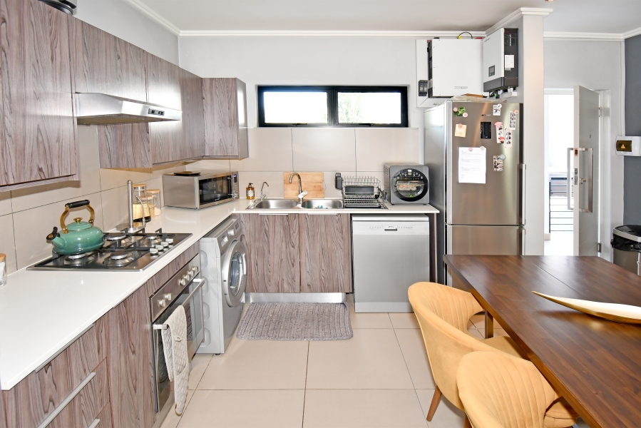 2 Bedroom Property for Sale in Morningside Gauteng