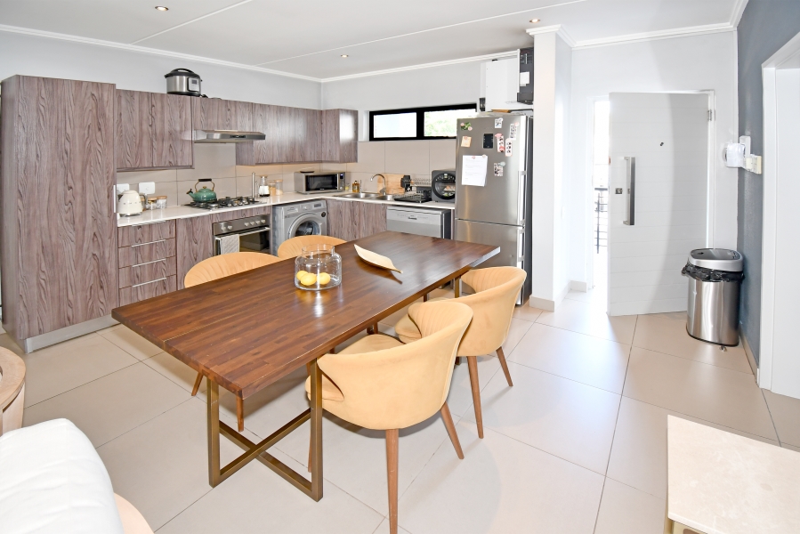 2 Bedroom Property for Sale in Morningside Gauteng