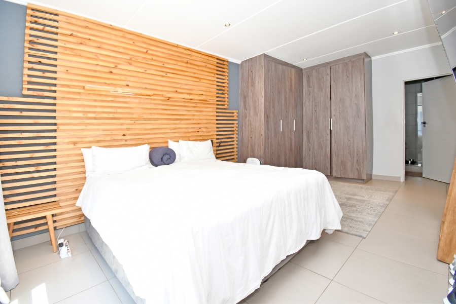 2 Bedroom Property for Sale in Morningside Gauteng