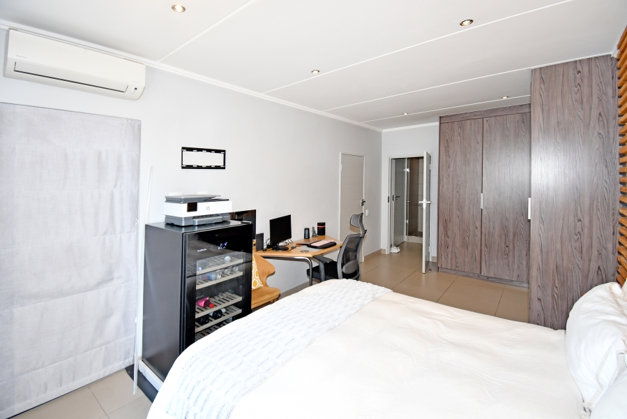 2 Bedroom Property for Sale in Morningside Gauteng