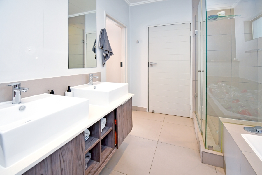 2 Bedroom Property for Sale in Morningside Gauteng