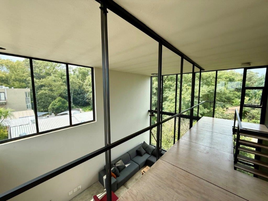 1 Bedroom Property for Sale in Milpark Gauteng