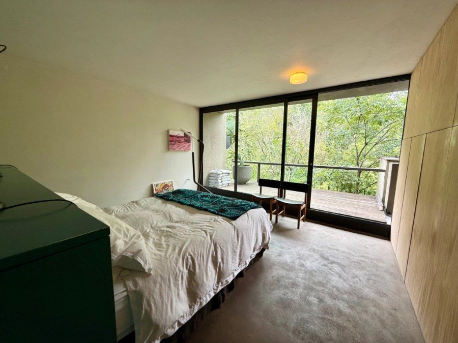 1 Bedroom Property for Sale in Milpark Gauteng