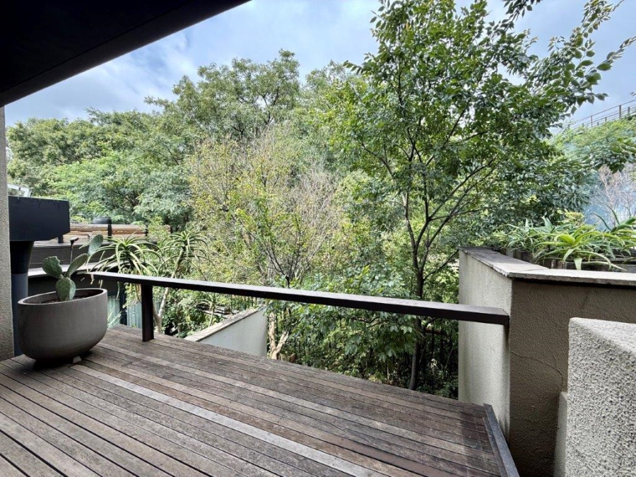 1 Bedroom Property for Sale in Milpark Gauteng