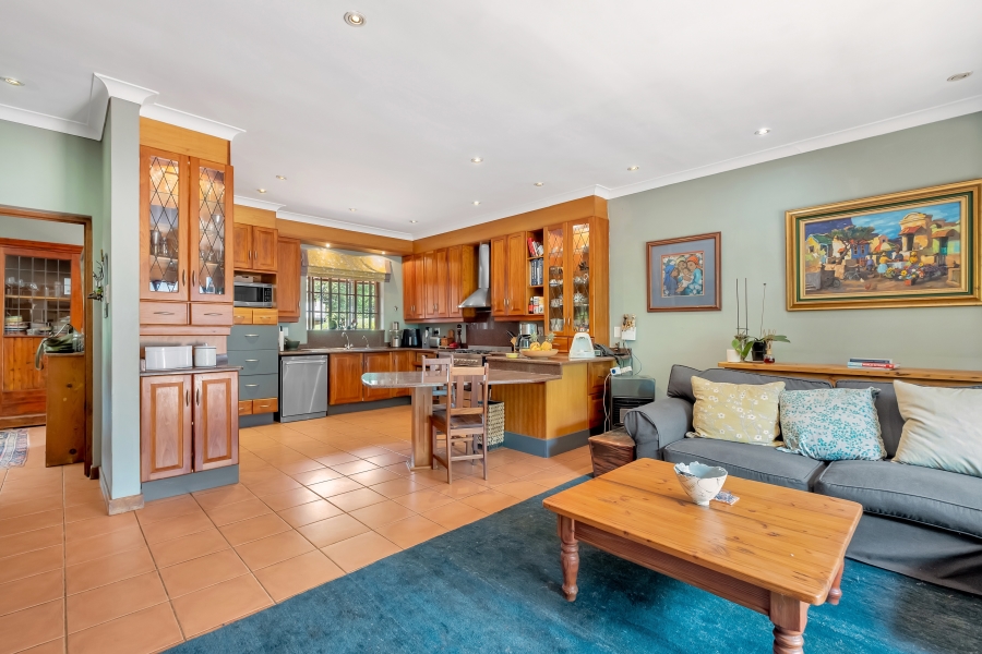 4 Bedroom Property for Sale in Linden Gauteng