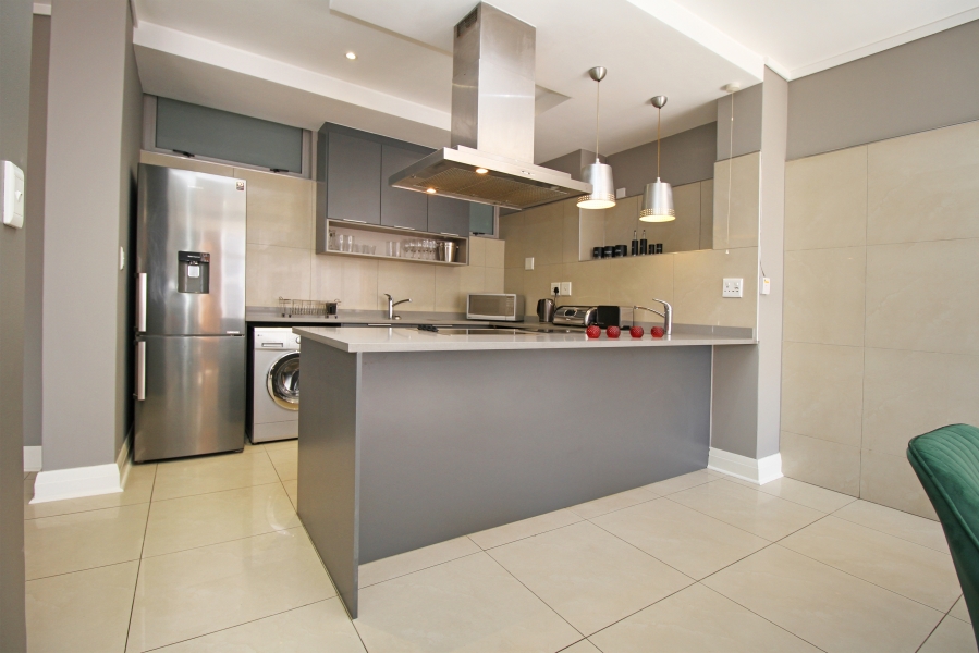 To Let 2 Bedroom Property for Rent in Sandown Gauteng