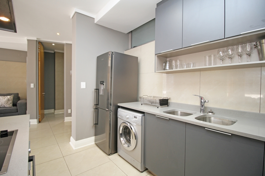 To Let 2 Bedroom Property for Rent in Sandown Gauteng