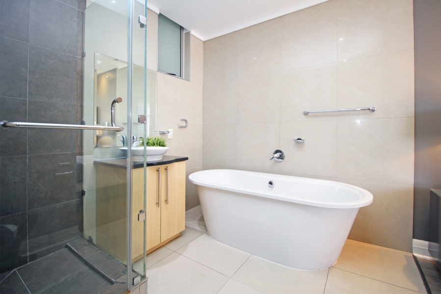 To Let 2 Bedroom Property for Rent in Sandown Gauteng