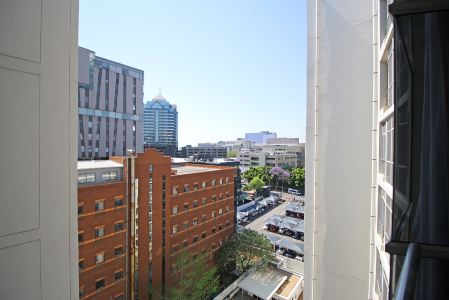 To Let 2 Bedroom Property for Rent in Sandown Gauteng