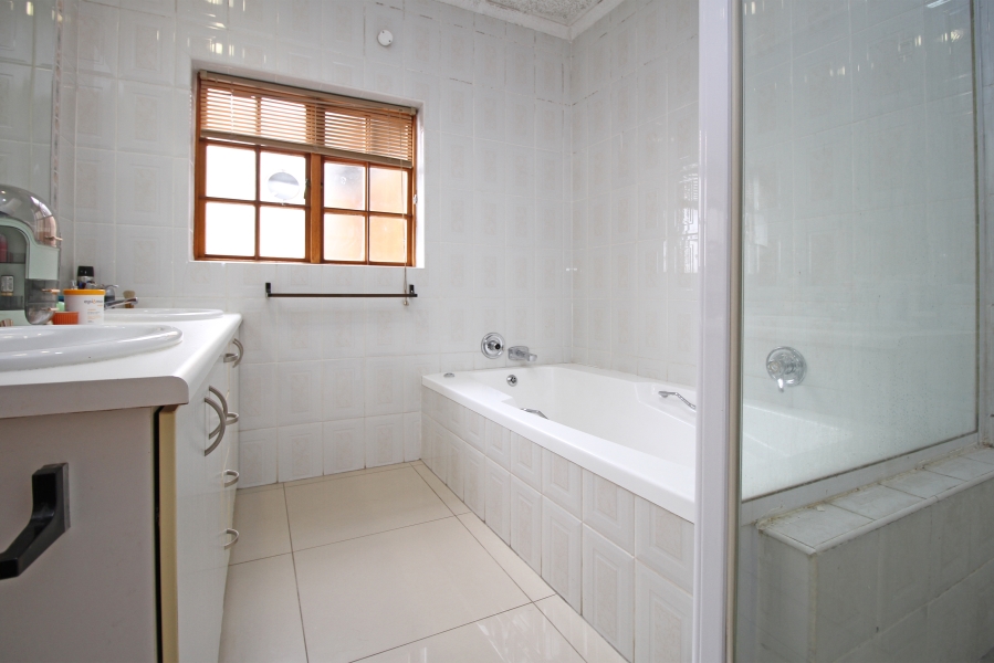 3 Bedroom Property for Sale in Norwood Gauteng