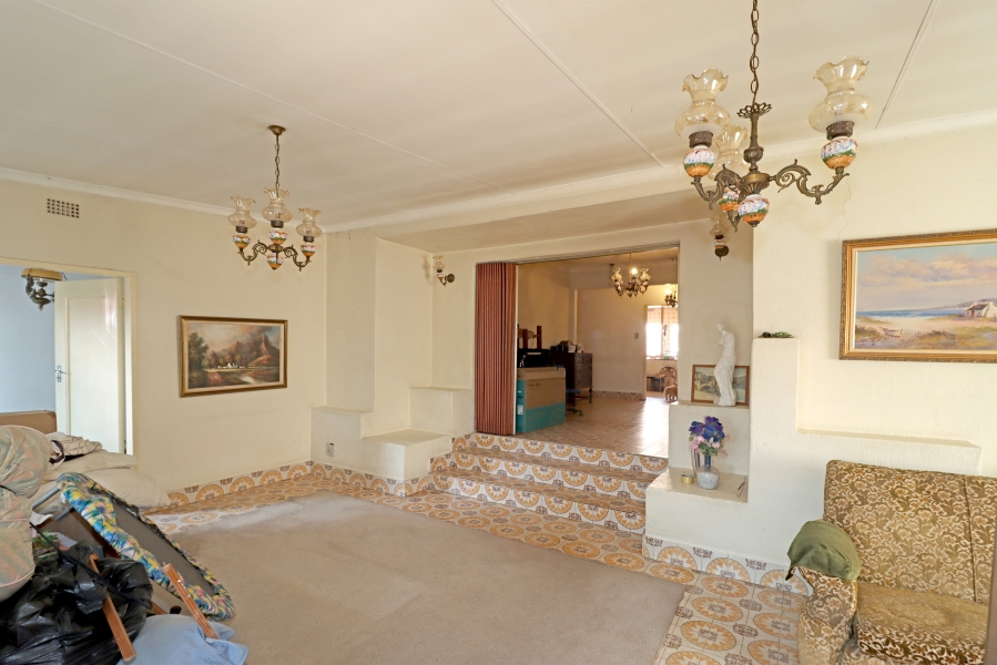 4 Bedroom Property for Sale in Orange Grove Gauteng