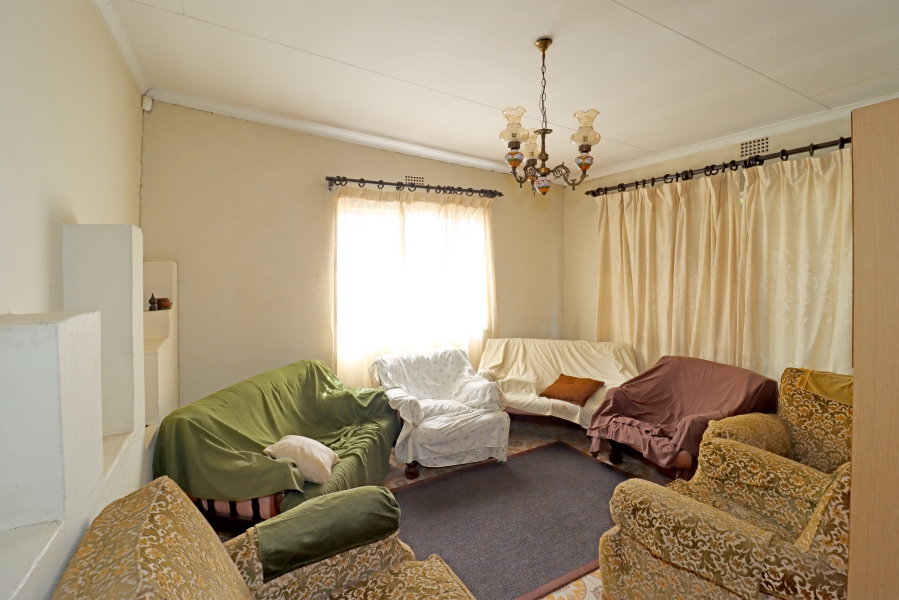 4 Bedroom Property for Sale in Orange Grove Gauteng