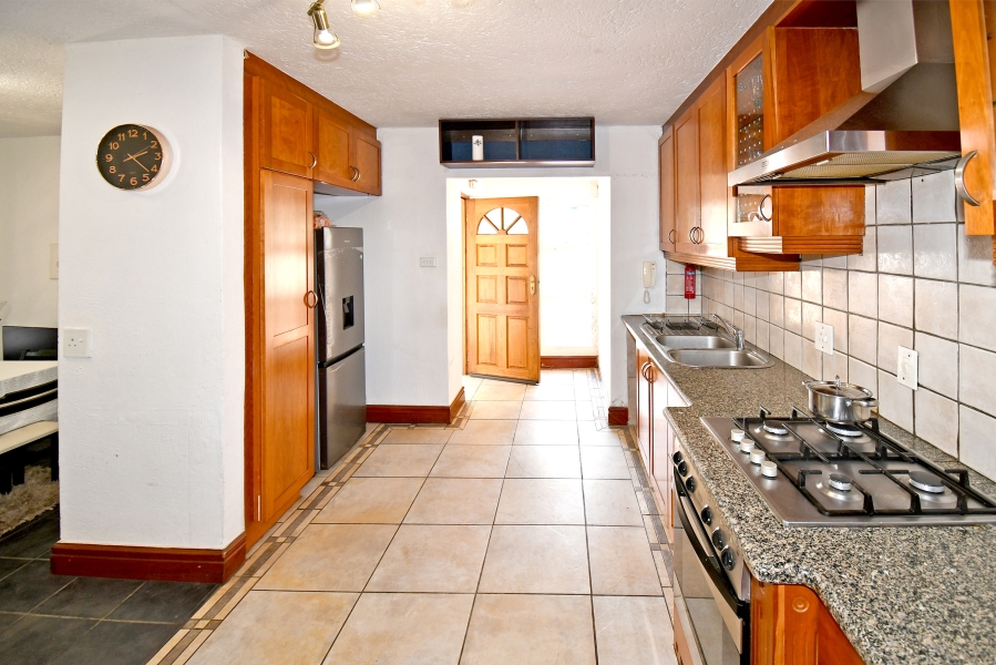 3 Bedroom Property for Sale in The Gardens Gauteng