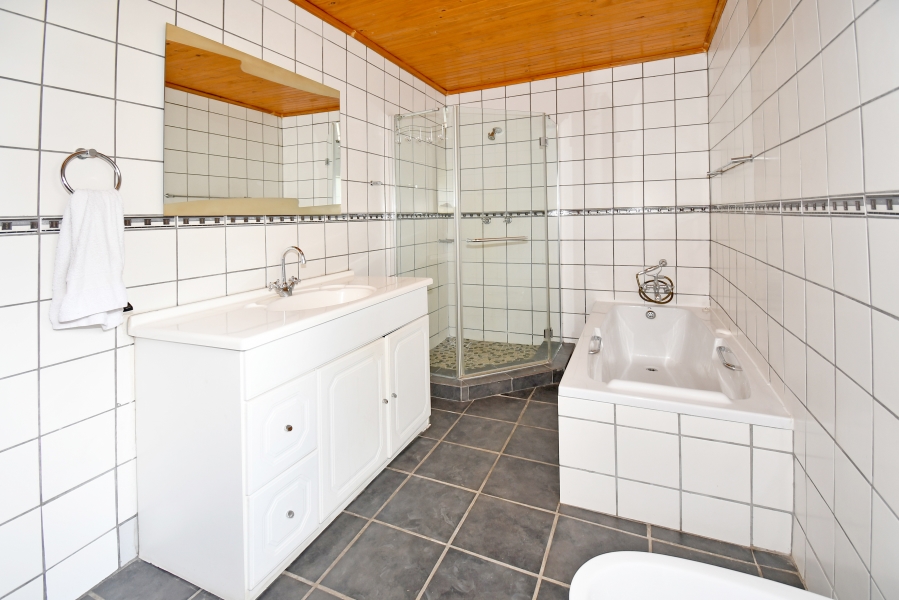 3 Bedroom Property for Sale in The Gardens Gauteng