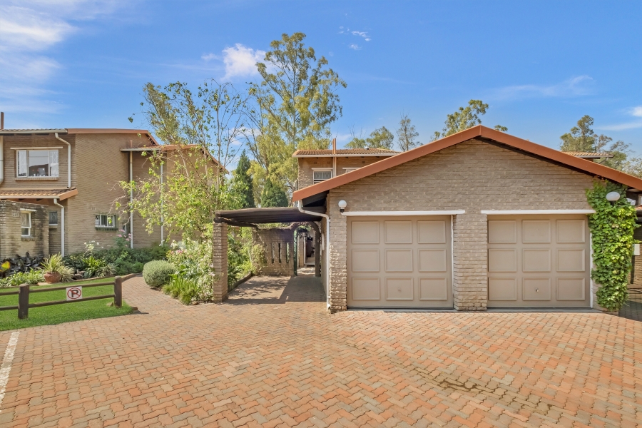 2 Bedroom Property for Sale in Victory Park Gauteng