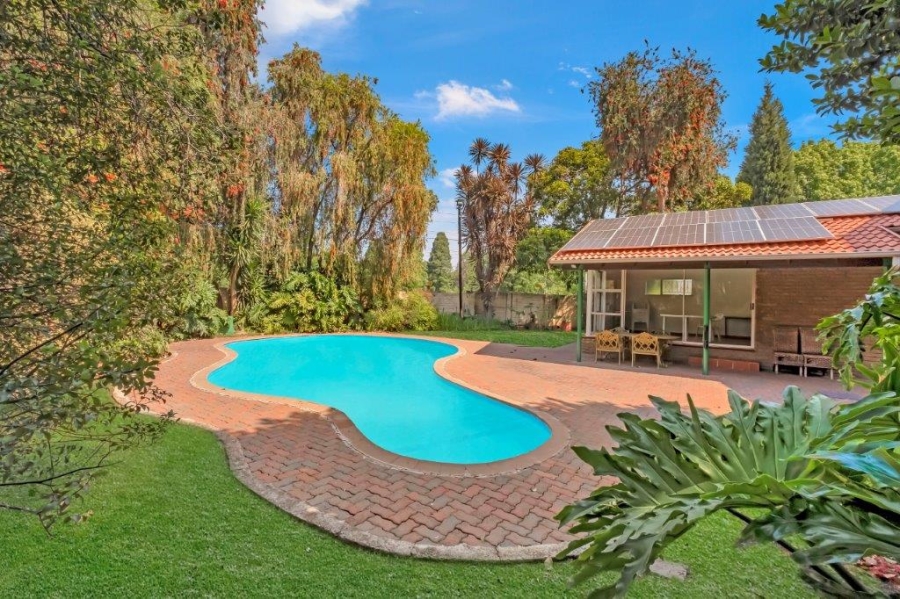 2 Bedroom Property for Sale in Victory Park Gauteng