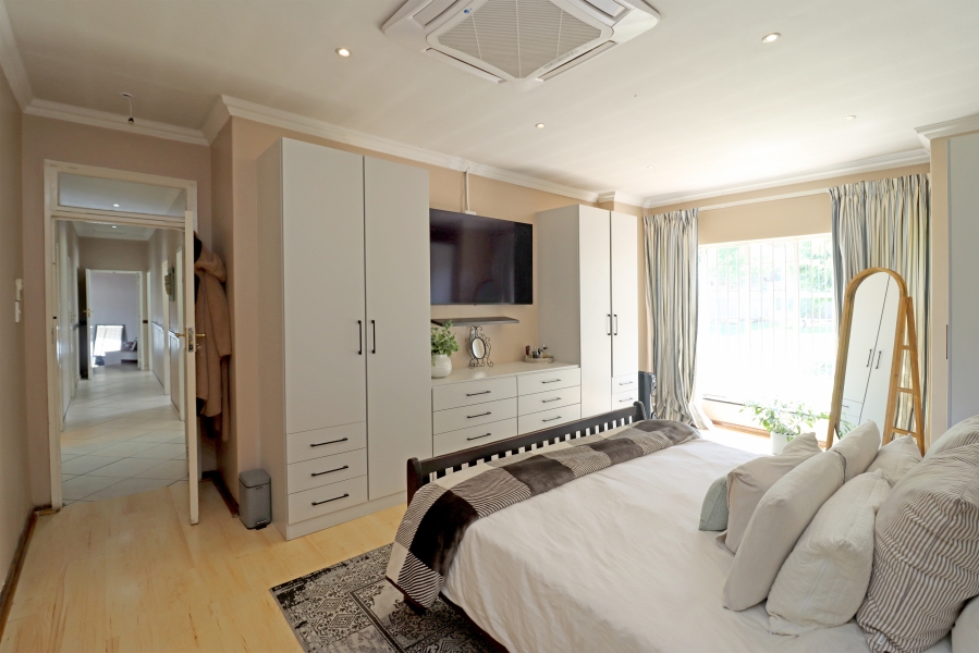 4 Bedroom Property for Sale in Rembrandt Park Gauteng