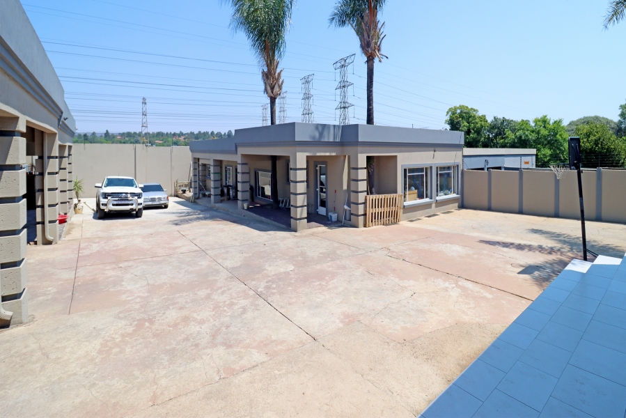 4 Bedroom Property for Sale in Rembrandt Park Gauteng