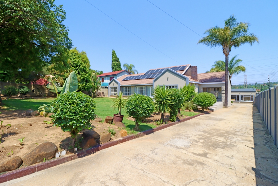 4 Bedroom Property for Sale in Rembrandt Park Gauteng