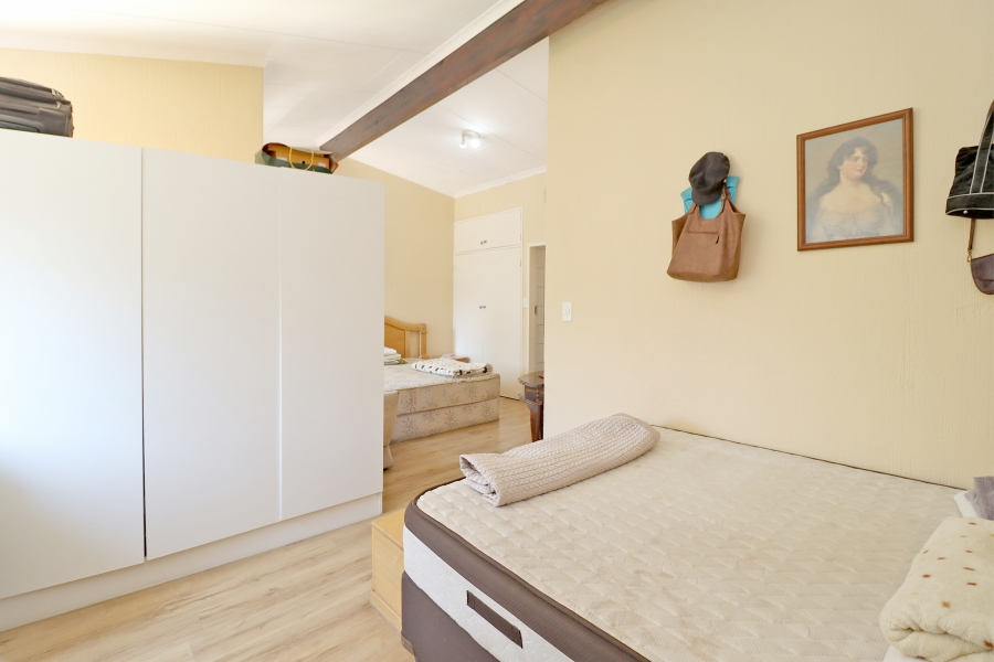 1 Bedroom Property for Sale in Corlett Gardens Gauteng