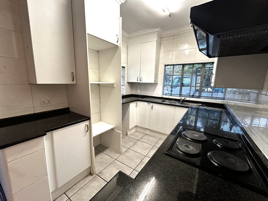 To Let 2 Bedroom Property for Rent in The Gardens Gauteng