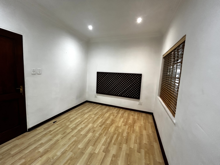 To Let 2 Bedroom Property for Rent in The Gardens Gauteng