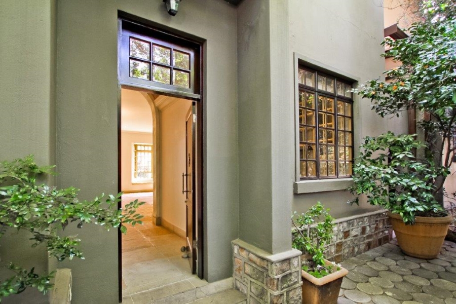 To Let 2 Bedroom Property for Rent in Westcliff Gauteng