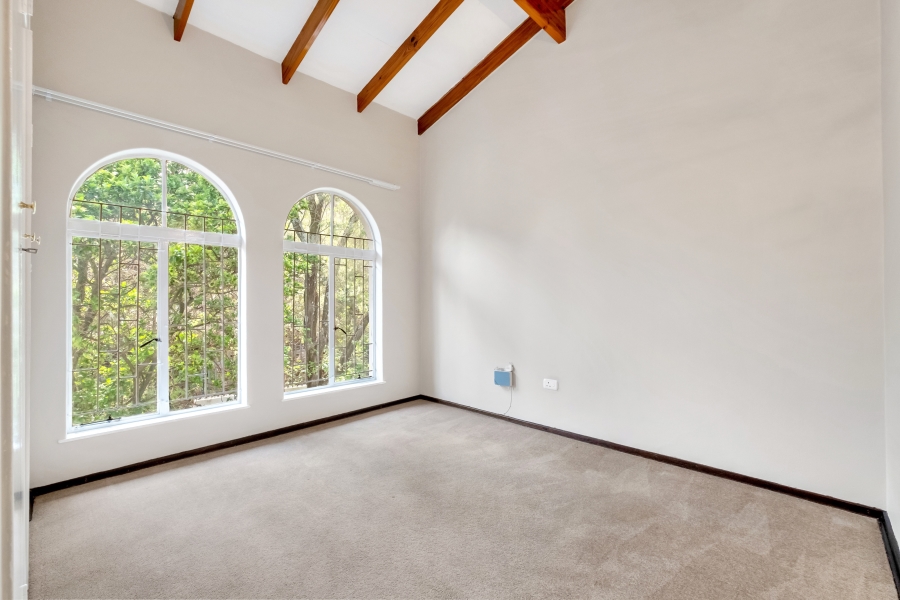 3 Bedroom Property for Sale in Morningside Manor Gauteng