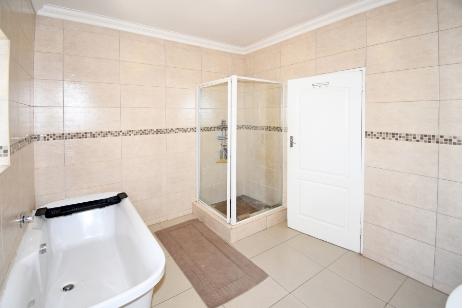 4 Bedroom Property for Sale in Bryanston Gauteng