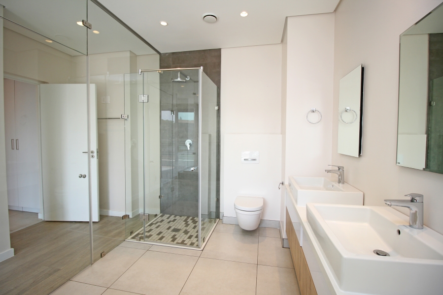 3 Bedroom Property for Sale in Glenadrienne Gauteng