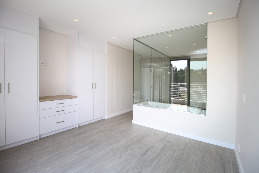 3 Bedroom Property for Sale in Glenadrienne Gauteng