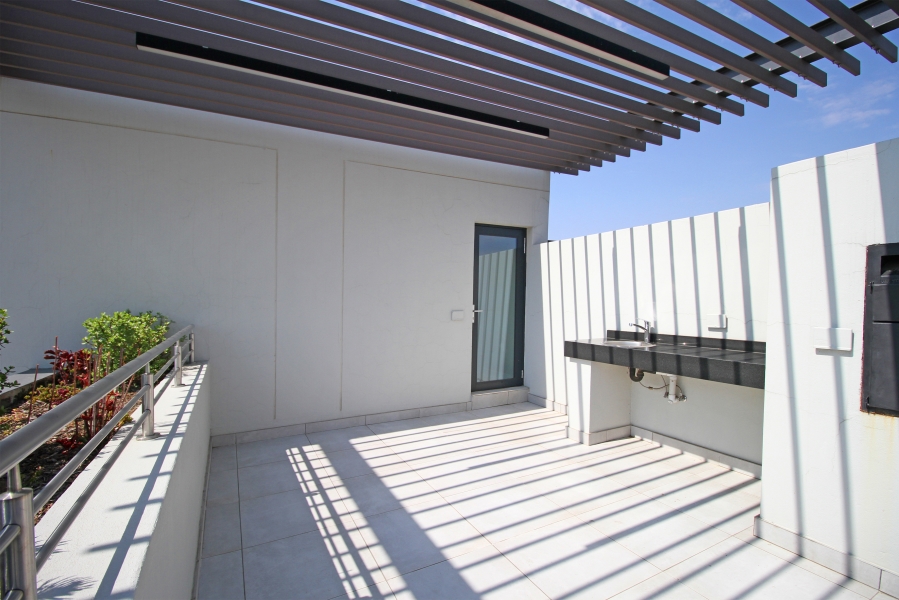 3 Bedroom Property for Sale in Glenadrienne Gauteng