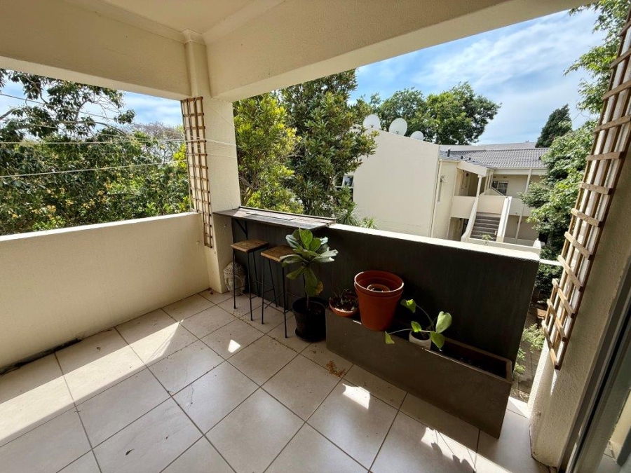 To Let 1 Bedroom Property for Rent in Illovo Gauteng