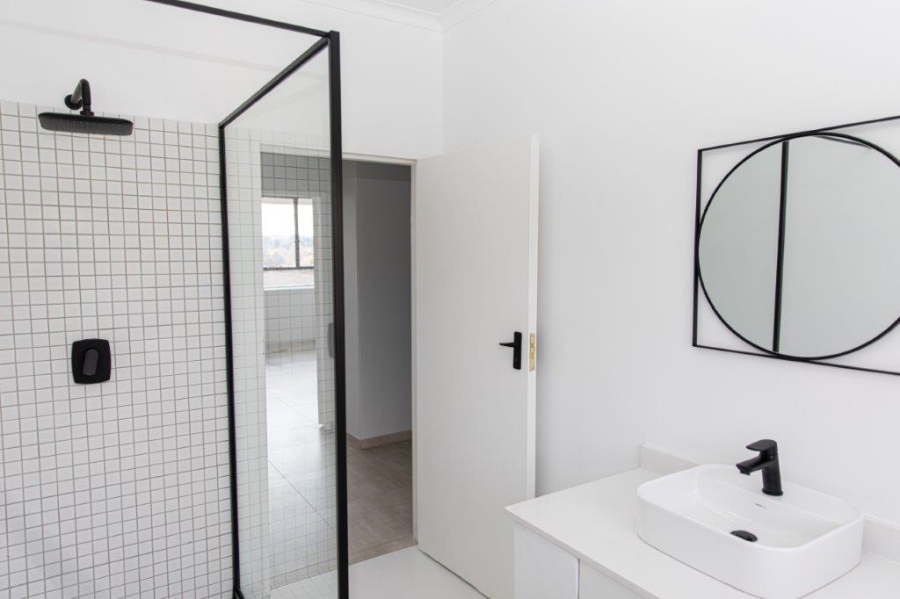 2 Bedroom Property for Sale in Atholl Gauteng