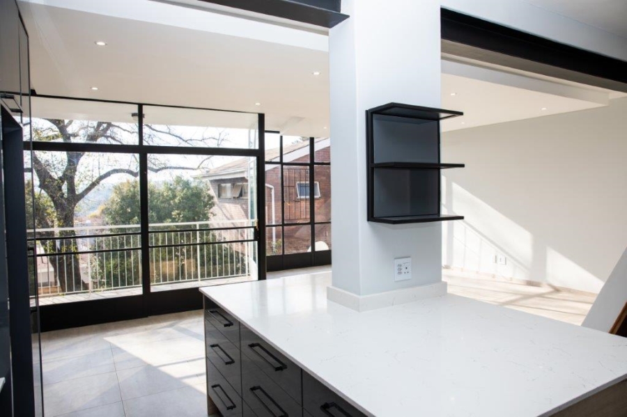 2 Bedroom Property for Sale in Atholl Gauteng