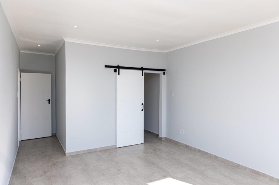 2 Bedroom Property for Sale in Atholl Gauteng