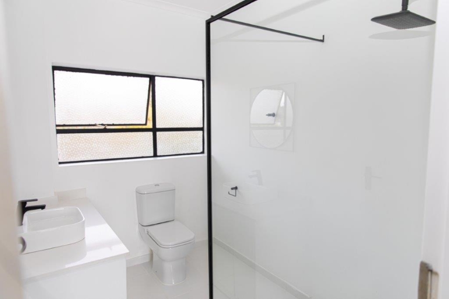 2 Bedroom Property for Sale in Atholl Gauteng