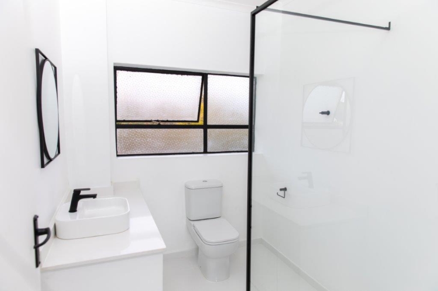 2 Bedroom Property for Sale in Atholl Gauteng