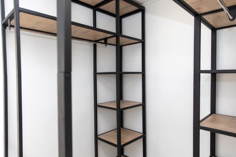 2 Bedroom Property for Sale in Atholl Gauteng